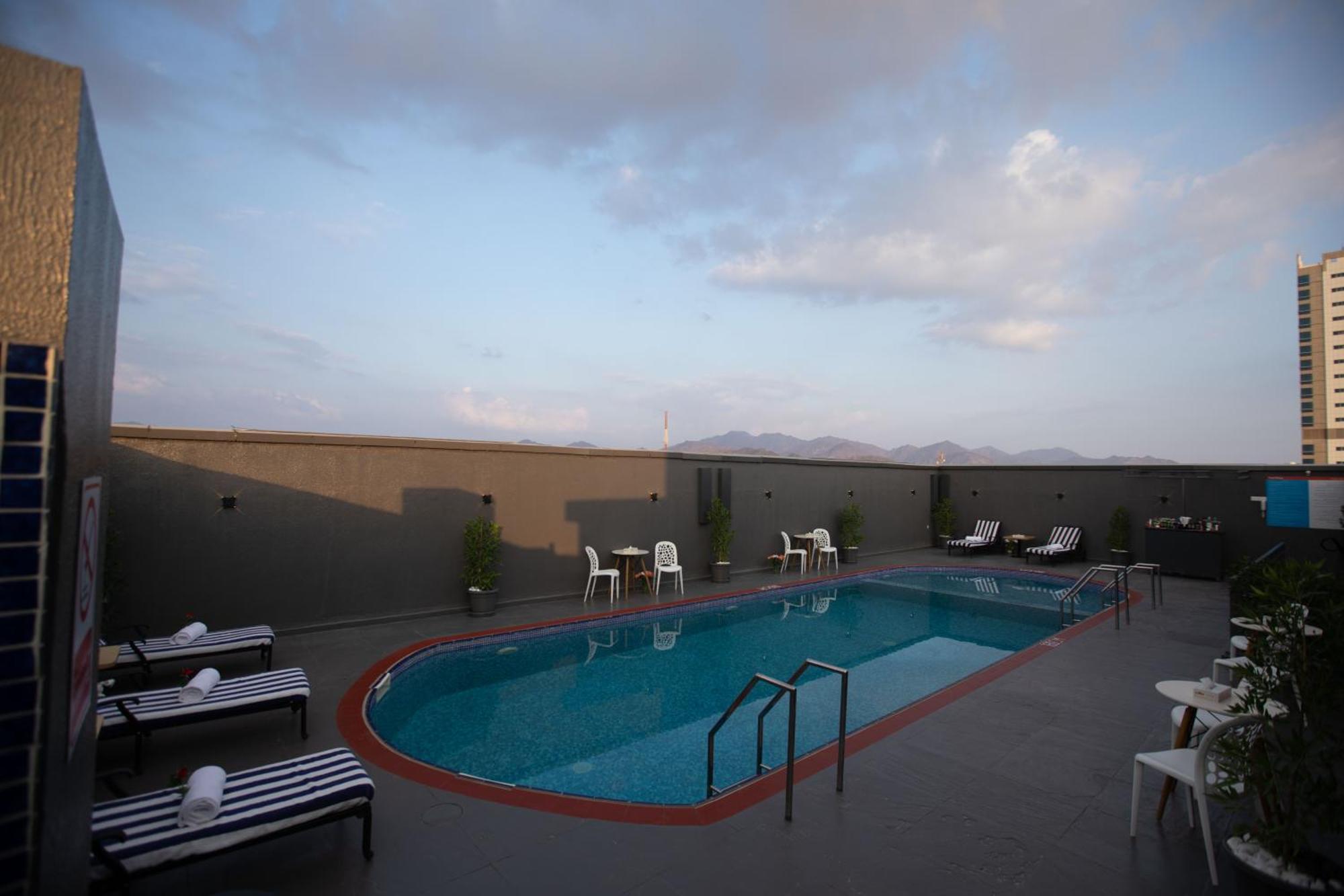 Fortis Hotel Fujairah Exterior foto