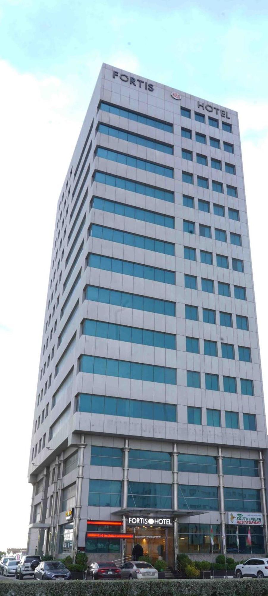 Fortis Hotel Fujairah Exterior foto
